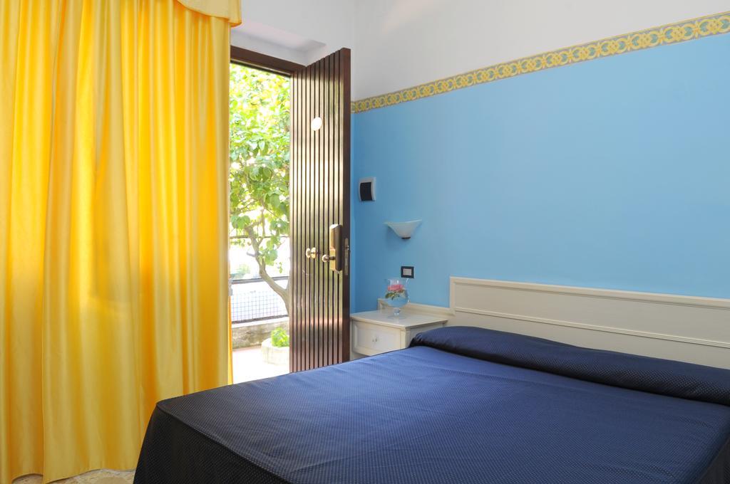 Hotel La Sorgente Hs Paestum Kültér fotó
